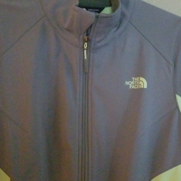 North Face Windstopper Jacket - Picture 2 of 6